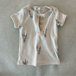 H&M newborn girl shirt